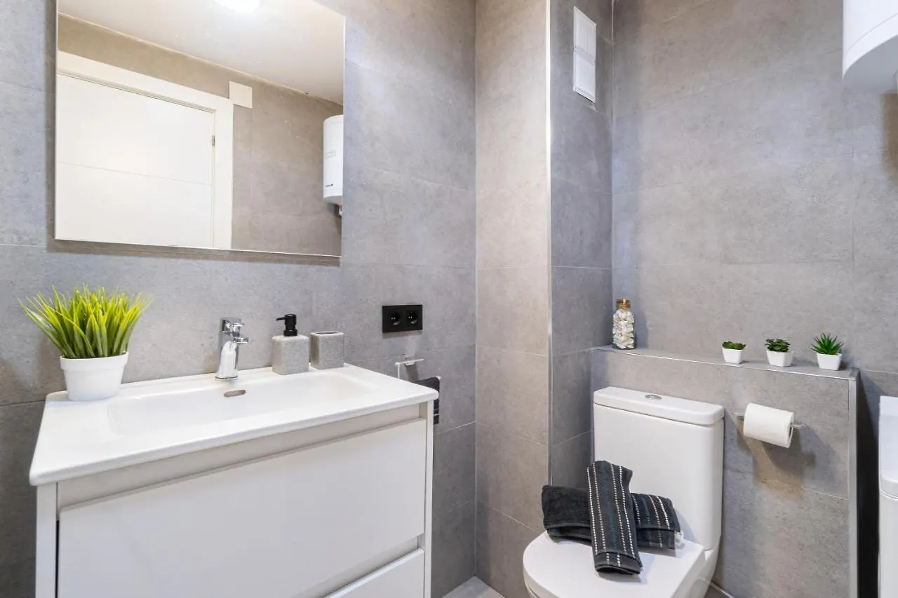 1ºlineamar-2Room-Novelty-Piscina-Wifi-Portaventura7 Салоу Апартаменты