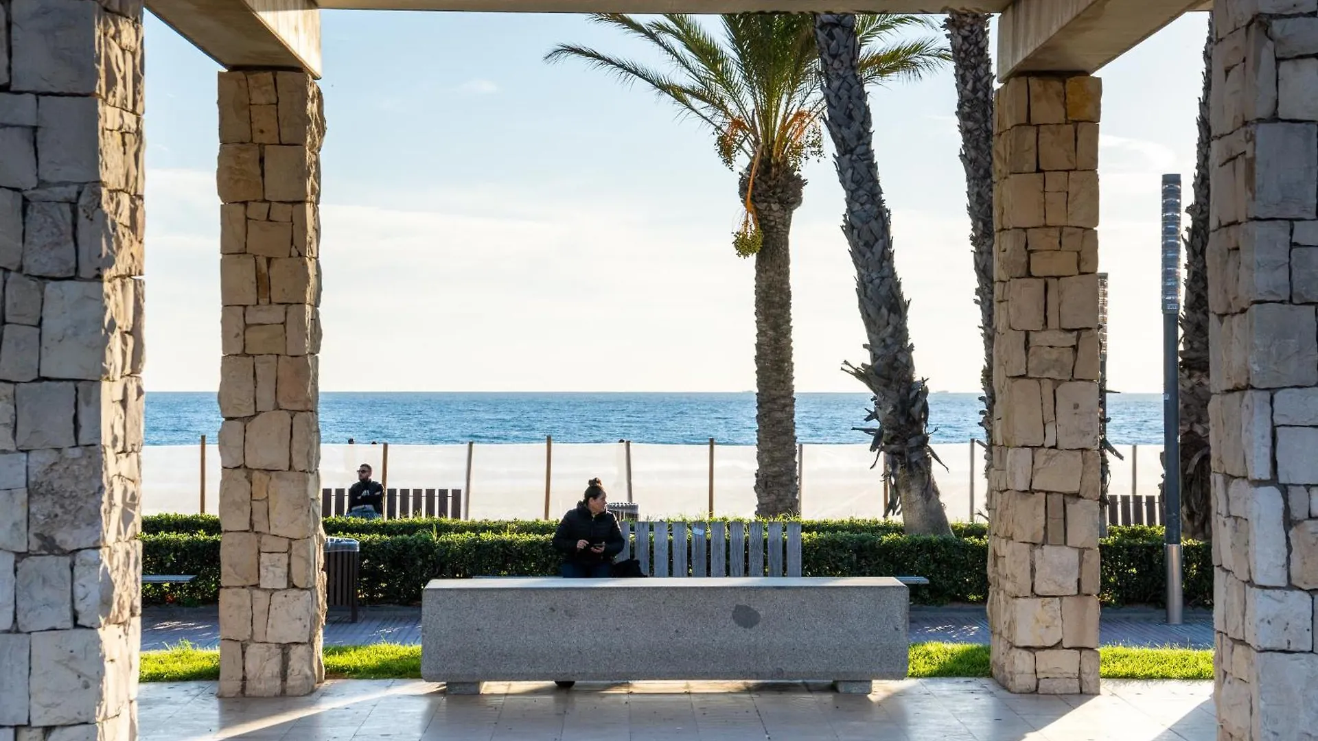1ºlineamar-2Room-Novelty-Piscina-Wifi-Portaventura7 Салоу