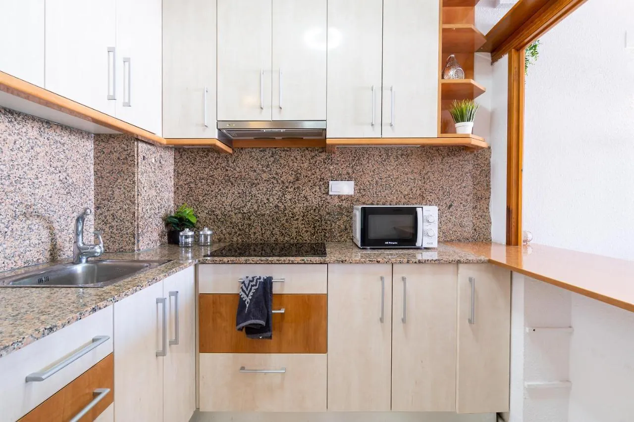 1ºlineamar-2Room-Novelty-Piscina-Wifi-Portaventura7 Салоу Испания