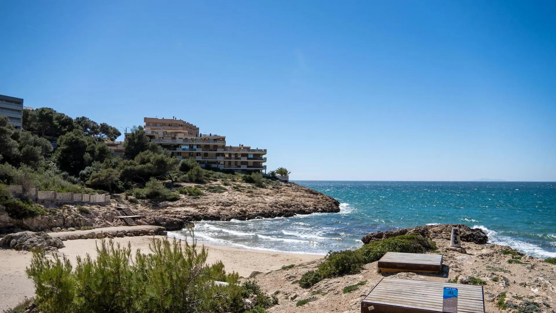 1ºlineamar-2Room-Novelty-Piscina-Wifi-Portaventura7 サロウ スペイン